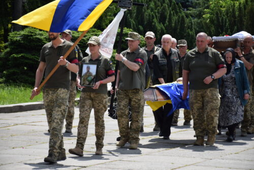 Загинув, захищаючи країну: Шепетівка в жалобі за Андрієм Вільбіцьким
