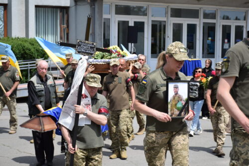 Загинув, захищаючи країну: Шепетівка в жалобі за Андрієм Вільбіцьким