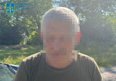 Удар ножем у спину: на Хмельниччині суперечка закінчилася трагічно