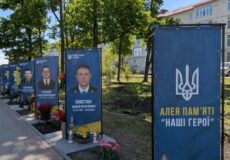 У Славуті до крадіжок на Алеї Пам’яті причетний підліток