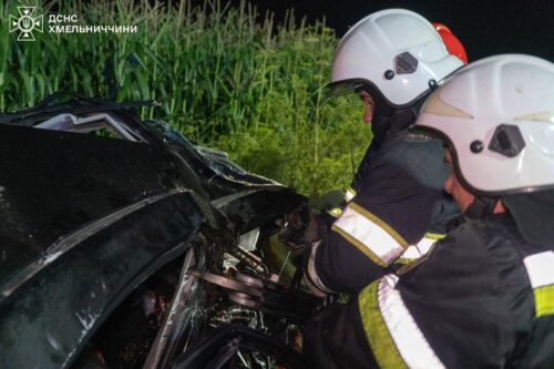 П'ятеро людей загинуло в автотрощі на Хмельниччині (Відео)