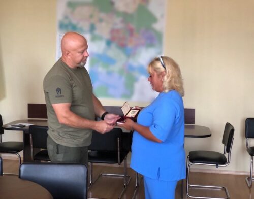 Дружині загиблого Героя з Нетішина вручили Орден «За мужність»
