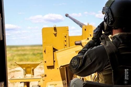 Нетішинські нацгвардійці вдосконалюють вміння знищувати дрони-камікадзе