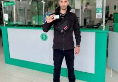 Молодий Захисник після трьох років у полоні повертається до життя, і вже встиг зареєструвати авто