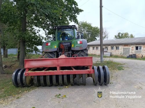 П’яний тракторист на смерть переїхав двох чоловіків