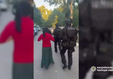 Ошукали військових та втекли до Молдови: оперативники Хмельниччини їх викрили