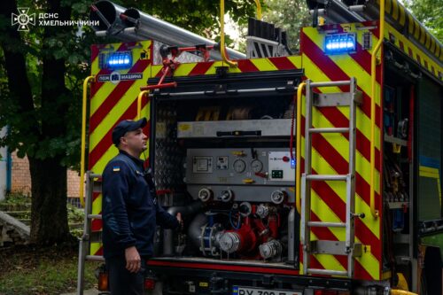 У Хмельницькому під час пожежі врятували чоловіка
