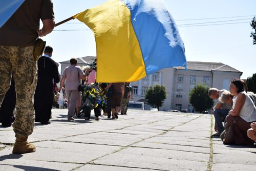 Його серце зупинилося на 36-му році життя: у Шепетівці прощалися із Захисником
