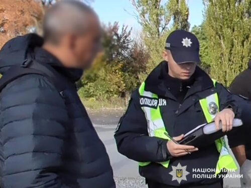 Посадовець приватного підприємства прийшов на роботу «з ароматом»: викликали поліцію