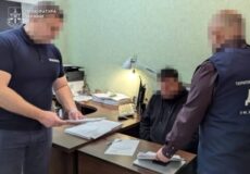 На Хмельниччині колишній керівник Держгеокадастру незаконно передав більше 60 га землі 