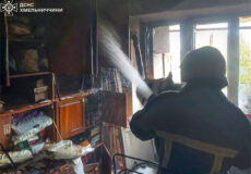 На Хмельниччині з пожежі врятували двох дітей та двох дорослих