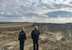 На Хмельниччині директор кар’єру незаконно видобув корисні копалини на сотні мільйонів