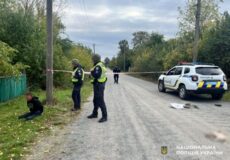 У сім’ї, з якої мали б вилучити дітей, сталася трагедія: чоловік вбив дружину, дитину, тварин та поранив сусідку