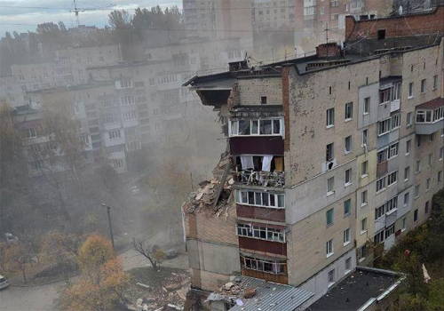У Хмельницькому вибухом зруйновано частину багатоповерхівки (Оновлено)