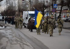 Відразу у трьох громадах Шепетівщини прощалися із оператором БпЛА Чапалюком Валентином