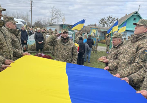 Загинув під час виконання спецзавдання: на Шепетівщині попрощалися із захисником