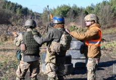 Робота двійками і точність під вогнем: тренування хмельницьких гвардійців
