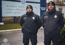 На Хмельниччині патрульні посеред ночі розшукали власника телефона