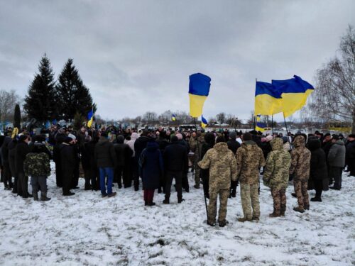 Помер після поранень на фронті: на Шепетівщині прощалися із 52-річним Захисником