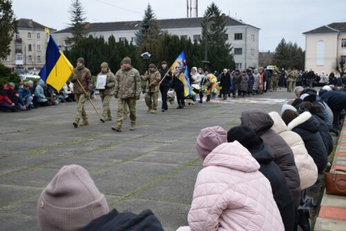 Обірвалося життя ще одного Захисника: у Шепетівці прощалися з оператором БпЛА