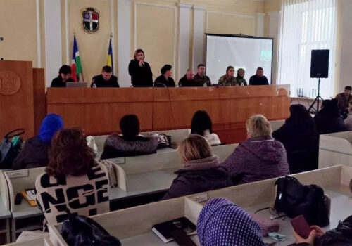 У Шепетівці відбулась зустріч із родинами зниклих безвісти та полонених захисників