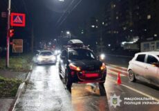 У Хмельницькому нетверезий водій наїхав на літню пішохідку