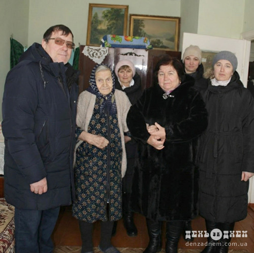 У Славутській громаді вітали столітню ювілярку