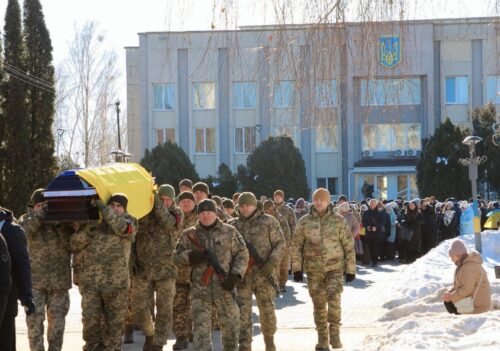 Став у стрій Небесної чоти: на Шепетівщині попрощалися із Захисником