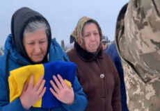 Шепетівська громада схилила голови в глибокій пошані та невимовному болю