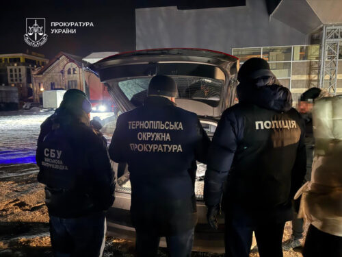 Обіцяв за 30 тисяч доларів США допомогти уникнути відповідальності за СЗЧ: інцидент у сусідній із Хмельниччиною області