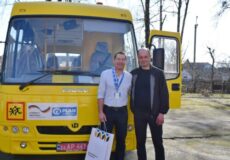 Шепетівська громада отримала новий шкільний автобус від Plan International Ukraine
