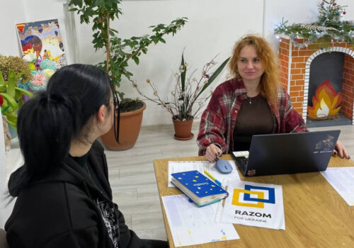 Безоплатні кар’єрні консультації на Хмельниччині: понад 1000 звернень і десятки працевлаштованих