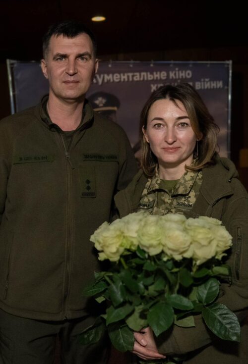Він загинув у перший день війни, а вона продовжила боротьбу: історія подружжя із Шепетівщини у фільмі «Одне небо на двох»
