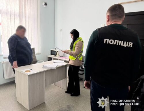 Мільйонери «на папері»: директор закладу освіти влаштував 13 людей, які ні дня не працювали