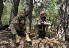 Ворог боїться їхніх «крил»: аеророзвідники «Хижака» з Хмельниччини