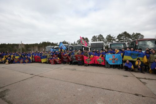 Другий день обміну: серед 300 звільнених із полону є 9 Захисників із Хмельниччини