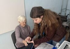 Крок до нового життя у 91: як на Хмельниччині допомогли переселенці з Донеччини