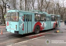 У Хмельницькому під колеса тролейбуса потрапила 78-річна пенсіонерка