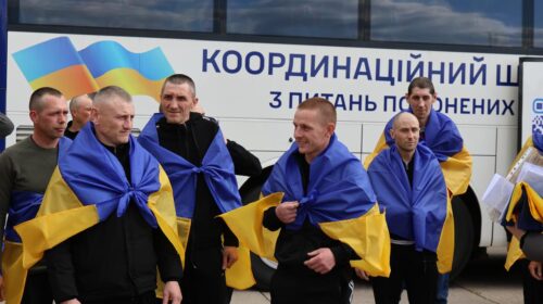 193 Герої вдома: серед звільнених з полону — троє із Шепетівщини