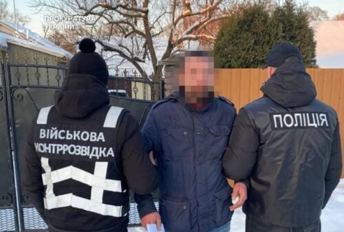 Крав, грабував і скуповував небезпечні предмети: жителя Шепетівщини засудили до 7 років тюрми