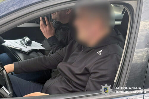 «Заробляв» на війні: шахрай ошукав військового та родину зниклого захисника