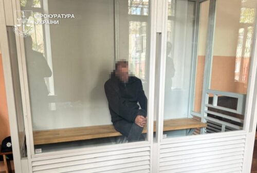 Використовував беззахисний стан та відсутність вдома матері: на Хмельниччині вітчим ґвалтував дитину