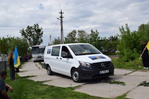 Повернувся з-за кордону, щоб захищати Україну: на Шепетівщині попрощалися з полеглим Героєм