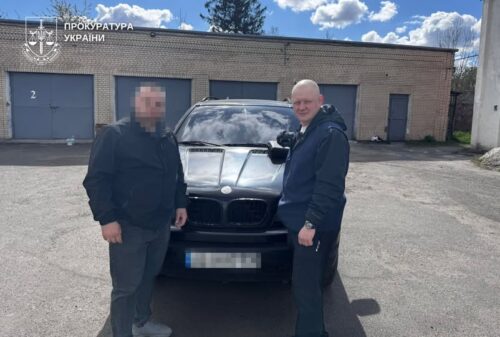 На Хмельниччині BMW X5, вилучений у кримінальному провадженні, передано на потреби Сил оборони