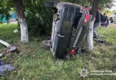 Смертельна ДТП на Шепетівщині: 32-річний водій загинув, врізавшись у дерево