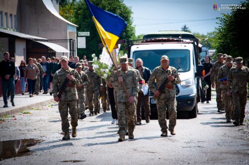 Назавжди 21: майже через два роки очікування Шепетівщина попрощалася з молодим офіцером «Мармуром»