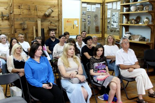 «Три місяці верлібру»: у Нетішині відбувся творчий вечір поетеси Пели Кашперівської