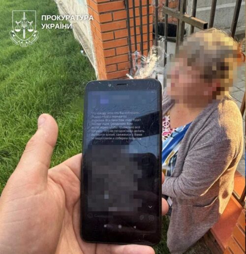 Передавала спецслужбам рф дані про власного сина-військового та готувала теракт: на Хмельниччині засудили жінку
