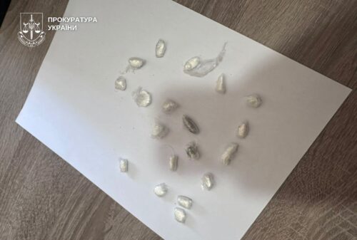 У Хмельницькому СІЗО викрили ув’язнену, яка зберігала наркотичний засіб з метою збуту